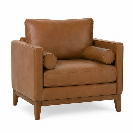 Sillón de cuero marrón con estructura de madera